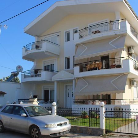 Paralia Ofriniou Gr Sunrise Apartments 3 Eksteriør billede