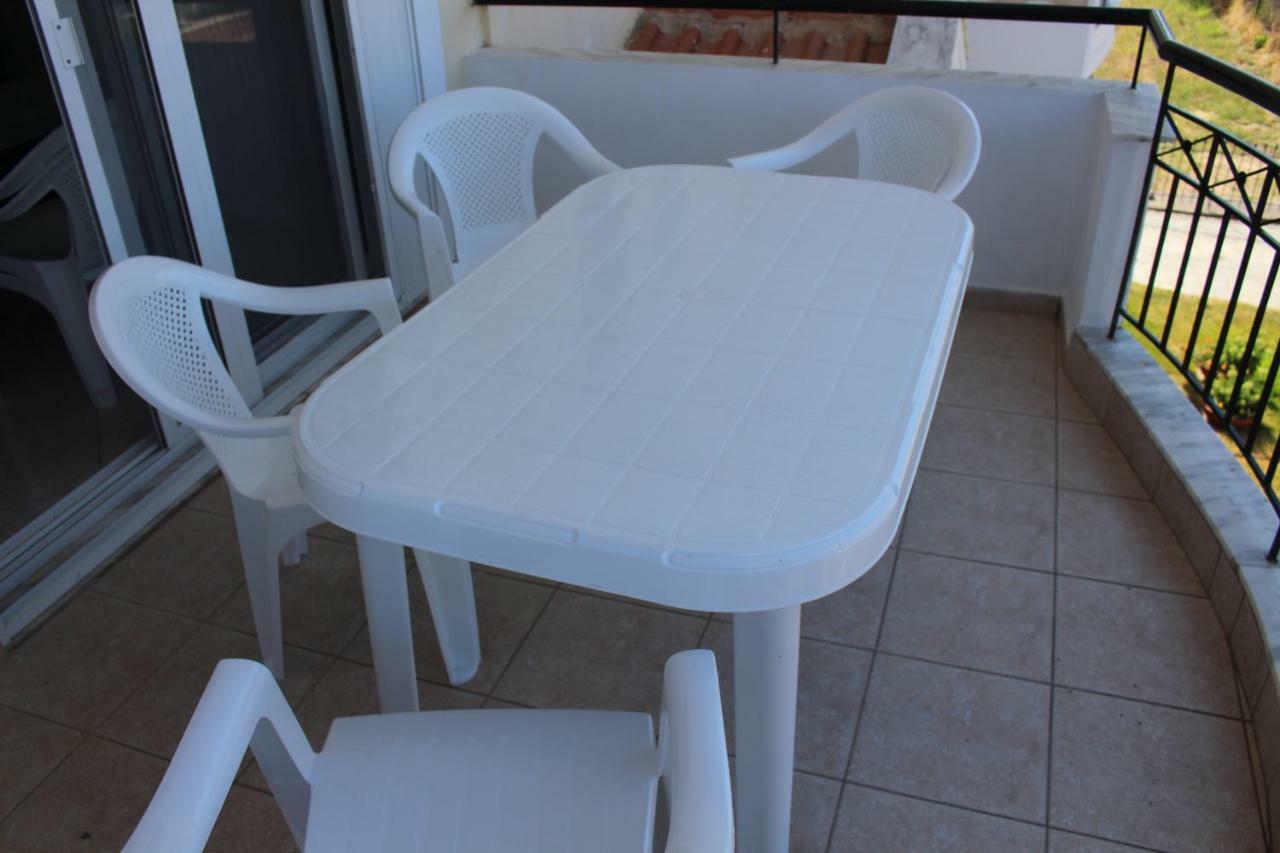 Paralia Ofriniou Gr Sunrise Apartments 3 Eksteriør billede