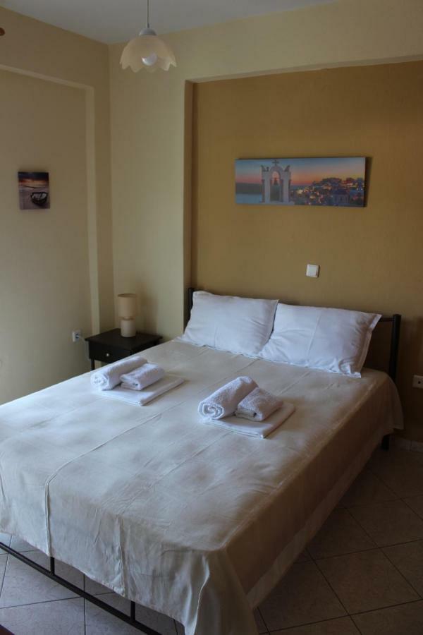 Paralia Ofriniou Gr Sunrise Apartments 3 Eksteriør billede