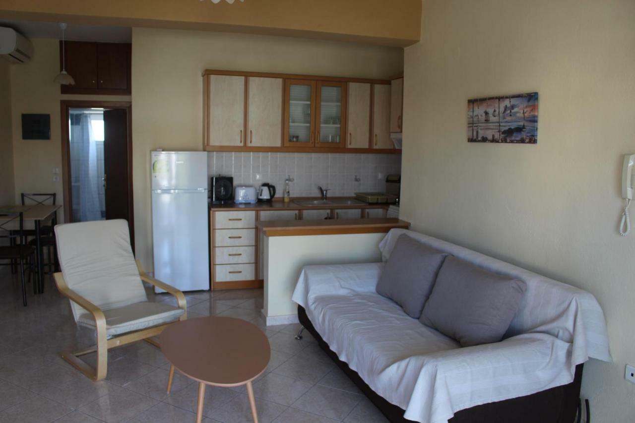 Paralia Ofriniou Gr Sunrise Apartments 3 Eksteriør billede